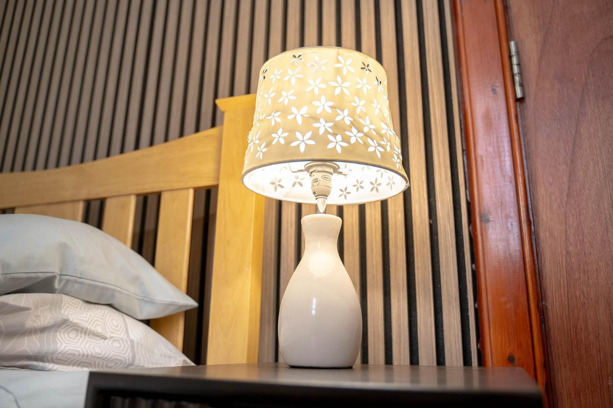 Prime Location Rooms In High Street Fort William Esterno foto